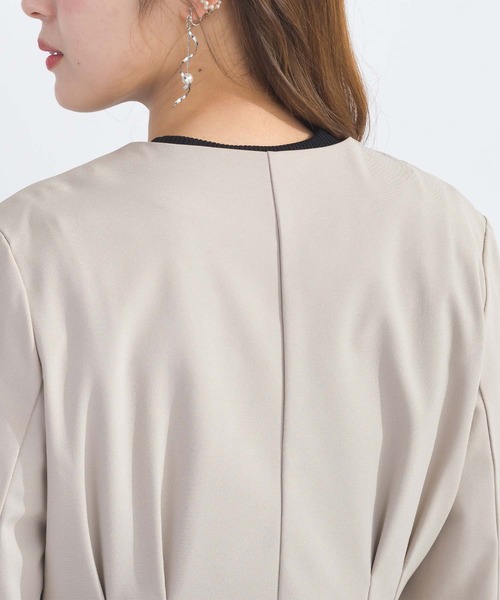 PICCIN（ピッチン）の「【WEB限定】ストレッチツイルノーカラーペプラムジャケット（テーラードジャケット・レディース・ブラック/ベージュ・L/M）」の18枚目の写真