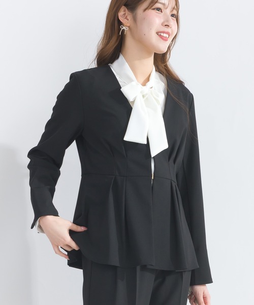 PICCIN（ピッチン）の「【WEB限定】ストレッチツイルノーカラーペプラムジャケット（テーラードジャケット・レディース・ブラック/ベージュ・L/M）」の4枚目の写真