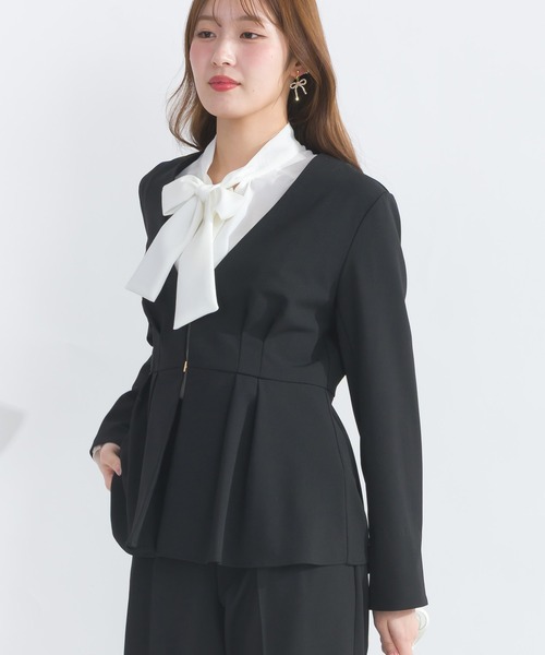 PICCIN（ピッチン）の「【WEB限定】ストレッチツイルノーカラーペプラムジャケット（テーラードジャケット・レディース・ブラック/ベージュ・L/M）」の6枚目の写真