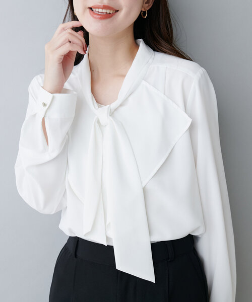 natural couture（ナチュラルクチュール）の「オケージョン対応可 / ラッフル×ボウタイブラウス（シャツ/ブラウス・レディース・ライトベージュ/オフホワイト/ネイビー/その他1/その他2/その他3・FREE）」の3枚目の写真