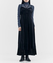 UNITED TOKYO（ユナイテッドトウキョウ）の「スノーベロアキャミワンピース｜ウォッシャブル（ワンピース）」