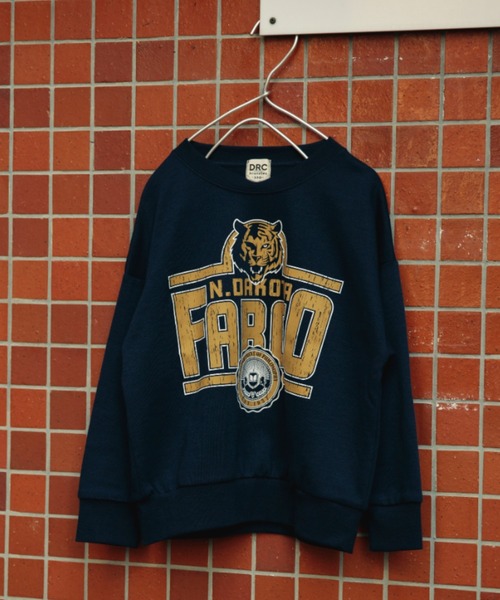 DRC branshes（ディーアールシーブランシェス）の「【DRC/やわらか薄手裏毛】アソートグラフィックトレーナー（スウェット・キッズ・オレンジ/コバルトブルー/パープル/ネイビー/その他1/フューシャピンク/ダークグリーン/チャコールグレー/ホワイト/カラフル/ブルーグレー/ブラック・110/100/90/120/140/130/150/160）」の6枚目の写真