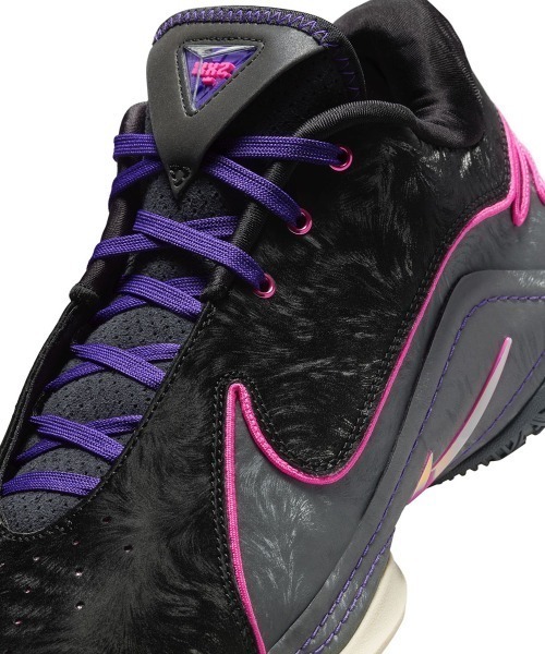 セール】'NIKE LeBron XXII ''Tunnel Vision'' EP（ナイキ LeBron XXII