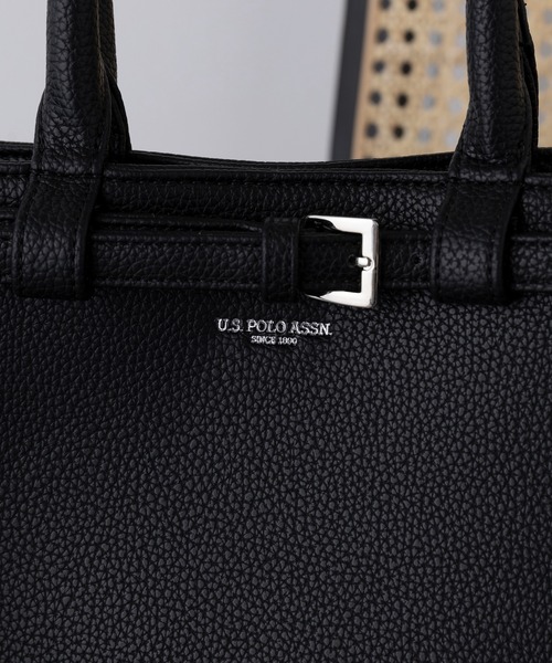 U.S. POLO ASSN.（ユーエスポロアッスン）の「【U.S. POLO ASSN.】≪別注≫2wayクラシックA4ベルトトートバッグ ショルダーバッグ ビジネス 通勤 通学（トートバッグ・レディース・ブラック/ブラウン・FREE）」の6枚目の写真
