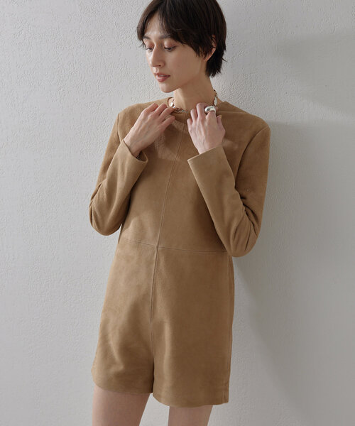 Whim Gazette（ウィムガゼット）の「スエードミニオールインワン（つなぎ/オールインワン・レディース・キャメル・FREE）」の2枚目の写真