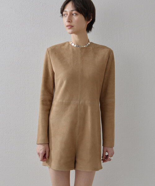 Whim Gazette（ウィムガゼット）の「スエードミニオールインワン（つなぎ/オールインワン・レディース・キャメル・FREE）」の3枚目の写真
