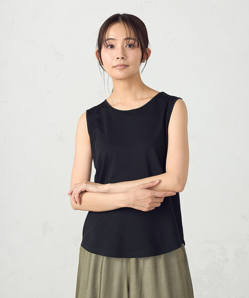 COMME CA ISM(コムサイズム)の「ベーシックタンクトップ(タンクトップ・レディース・ブラック/ホワイト・MEDIUM/LARGE)」の2枚目の写真