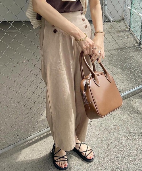 aquagarage(アクアガレージ)の「フロントボタンワイドパンツ(その他パンツ・レディース・ベージュ/アイボリー/グレイッシュベージュ/ブラック/グリーン/ネイビー・LL/L/S/M)」の11枚目の写真