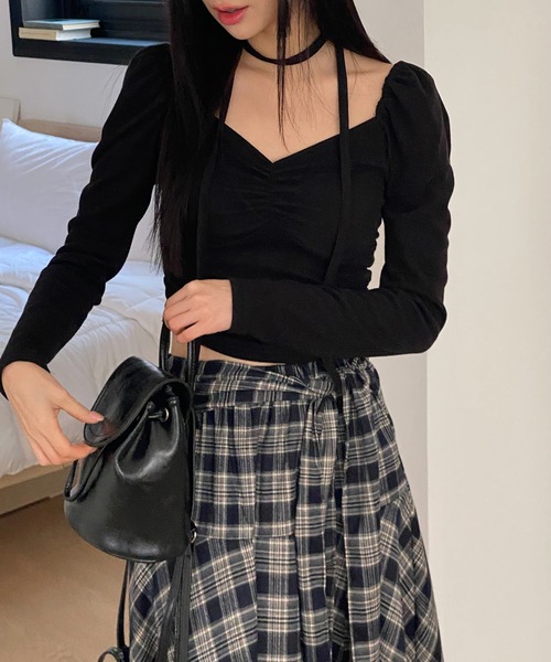 by muni:r(バイ ムニール)の「ラブリーパフシャーリングトップス+マフラーSET(Tシャツ/カットソー・レディース・チャコール/ホワイト/ブラック・FREE)」の6枚目の写真