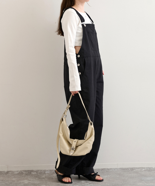 MARGESHERWOOD ブラック ベルト バッグ MARGESHERWOOD Belted hobo medium bag for Women - Black in