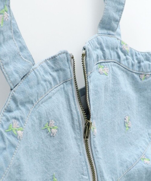 EDWIN（エドウィン）の「【Ou? by EDWIN】デニムビスチェ（ベスト・キッズ・サックスブルー/ブルー・100/110/120/130/140/150/90）」の5枚目の写真