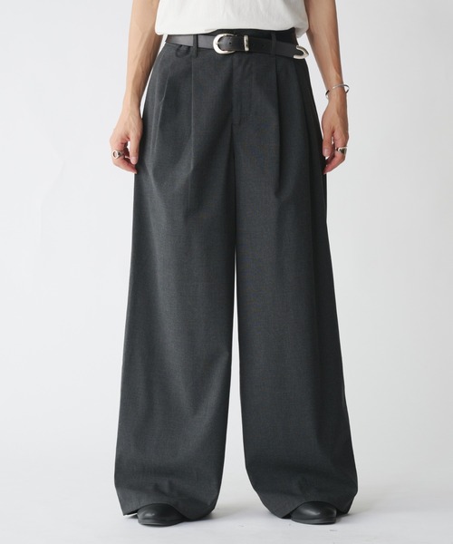 Adoon plain(アドーンプレーン)の「ASSORTED 2 TUCK WIDE SLACKS / アソート2タックワイドスラックス (ストライプ、無地、チェック)(スラックス・メンズ・グレー/ブラック系/チャコールグレー/ブラック/ボルドー/ネイビー/ライトグレー/ライトブラック・LARGE/SMALL/MEDIUM)」の14枚目の写真