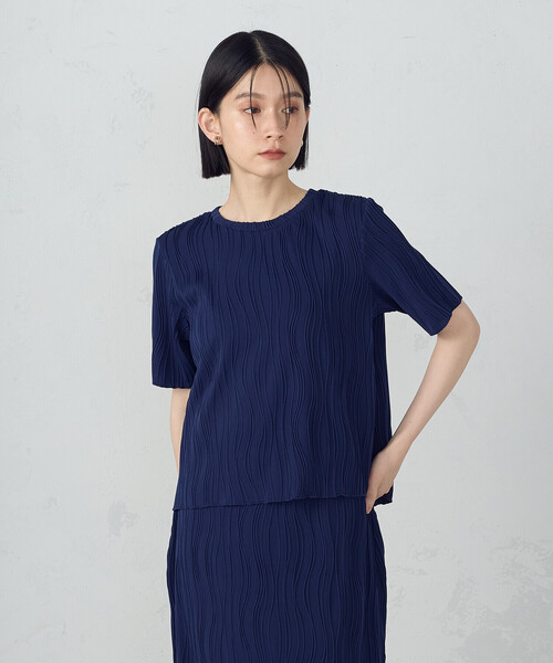 COMME CA ISM（コムサイズム）の「クルーネック　ストレッチプリーツカットソー / セットアップ対応（Tシャツ/カットソー・レディース・ブルー/アイボリー/ブラック・MEDIUM/LARGE）」の13枚目の写真