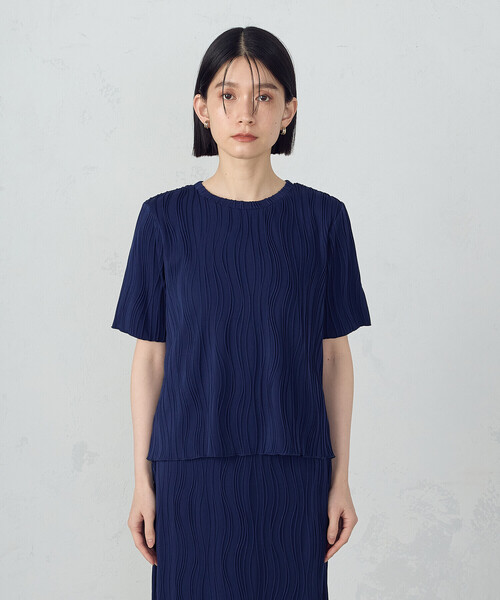 COMME CA ISM（コムサイズム）の「クルーネック　ストレッチプリーツカットソー / セットアップ対応（Tシャツ/カットソー・レディース・ブルー/アイボリー/ブラック・MEDIUM/LARGE）」の14枚目の写真