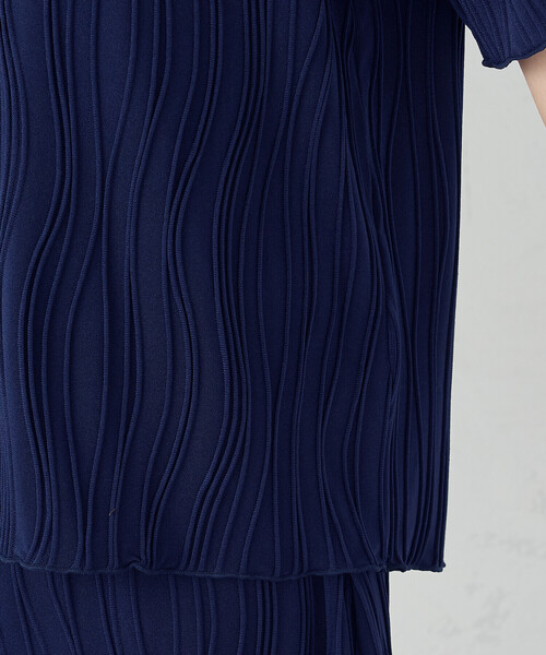 COMME CA ISM（コムサイズム）の「クルーネック　ストレッチプリーツカットソー / セットアップ対応（Tシャツ/カットソー・レディース・ブルー/アイボリー/ブラック・MEDIUM/LARGE）」の19枚目の写真