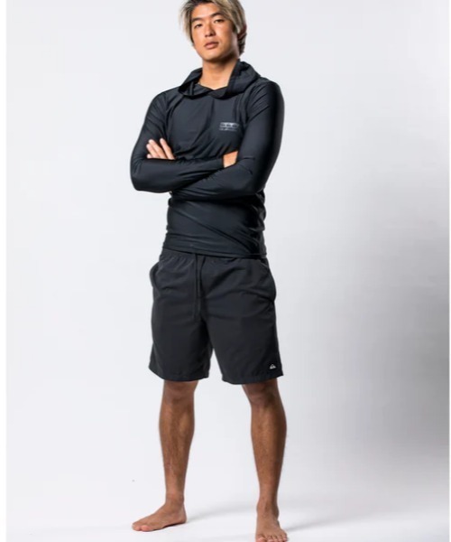 Quiksilver クイックシルバー　ボードショーツレッド チェック柄水着 Quiksilver クイックシルバー ボードショーツレッド チェック柄