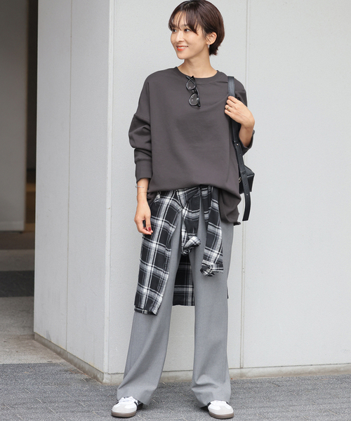 JOURNAL STANDARD relume（ジャーナルスタンダード　レリューム）の「《追加6》オーバーサイズロングスウェット（スウェット・レディース・チャコールグレー/ホワイト系その他/ライトグリーン/ブルー・FREE）」の5枚目の写真