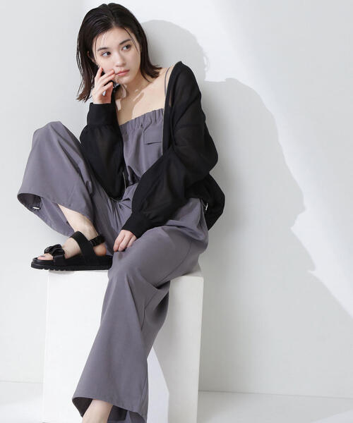 NATURAL BEAUTY BASIC(ナチュラルビューティーベーシック)の「◇ダブルポケットギャザーオールインワン(つなぎ/オールインワン・レディース・カーキ/チャコールグレー・MEDIUM/P/S)」の1枚目の写真