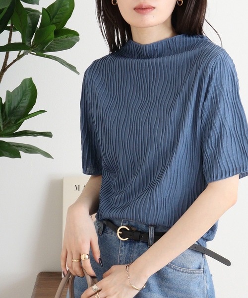 mitis(ミティス)の「mitis ウェーブジャガードボトルネックT(Tシャツ/カットソー・レディース・ライム/アイボリー/グレイッシュベージュ/ブラック/ブルー・M)」の10枚目の写真