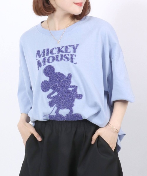 Disney(ディズニー)の「Disney(ディズニー)キャラクター刺繍・サガラ刺繍ビッグシルエットTシャツ レディース/ミッキーマウス ミニーマウス スティッチ(Tシャツ/カットソー・レディース・ピンク/サックスブルー/ベージュ/アッシュグレー/カーキ/オフホワイト/レッド/ネイビー/パープル/ブラック系その他2/スミクロ/ブルー系その他/グレー系その他/ブラック系その他/グリーン/イエロー/ブラック系その他3/ブラック系その他4/ホワイト系その他2/ホワイト系その他・M/L)」の17枚目の写真