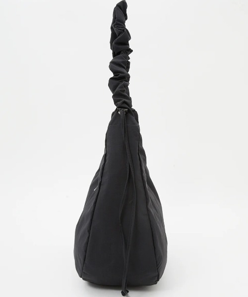 BILLABONG(ビラボン)の「BILLABONG レディース ROUND SHOULDER BAG トートバッグ 【2025年春夏モデル】/ビラボンロゴラウンドショルダーバッグ(ショルダーバッグ・レディース・ブラック/ホワイト・FREE)」の16枚目の写真