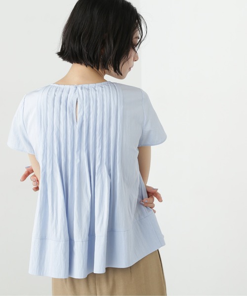 N.(N. Natural Beauty Basic)(エヌエヌナチュラルビューティーベーシック)の「タックフルブラウス(シャツ/ブラウス・レディース・オフホワイト/ブルー/ライトグリーン・MEDIUM)」の9枚目の写真