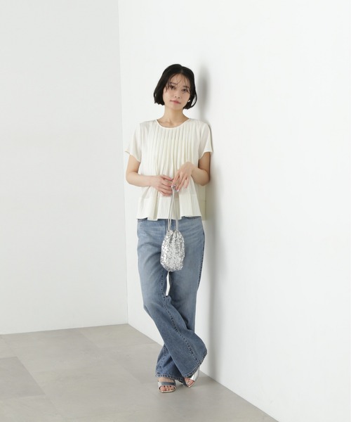 N.(N. Natural Beauty Basic)(エヌエヌナチュラルビューティーベーシック)の「タックフルブラウス(シャツ/ブラウス・レディース・オフホワイト/ブルー/ライトグリーン・MEDIUM)」の17枚目の写真
