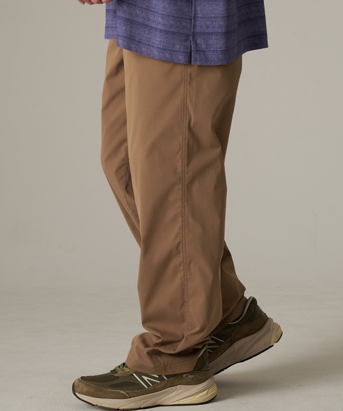 Eddie Bauer（エディーバウアー）の「ホライゾン ガイド チノパンツ クラシックフィット（チノパンツ・メンズ・ブラック/ライトベージュ/サファリグリーン・L/M/XXL/XL）」の13枚目の写真