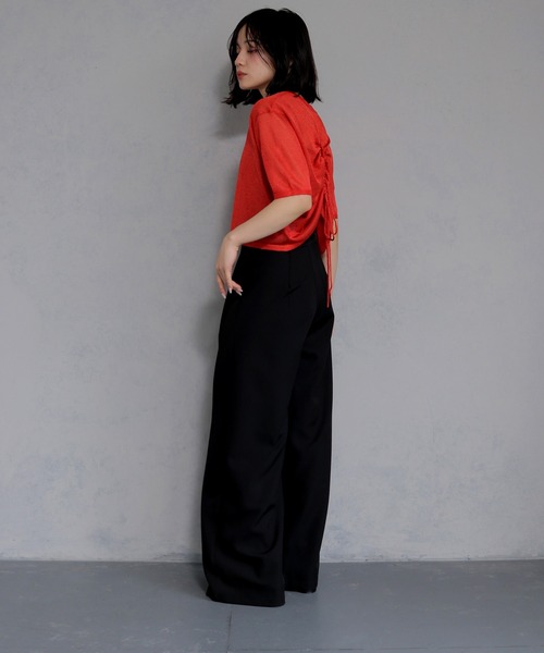 cheriella（シェリエラ）の「【cheriella】バックシャーリングラメニット BACK SHIRRING LAME KNIT（Tシャツ/カットソー・レディース・グレイッシュベージュ/ブラック/レッド/チャコール・M）」の5枚目の写真