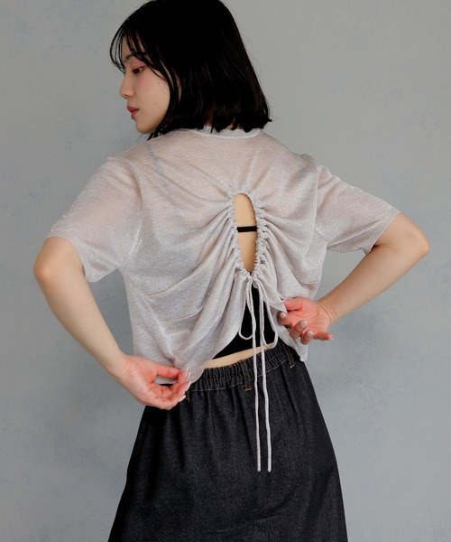 cheriella（シェリエラ）の「【cheriella】バックシャーリングラメニット BACK SHIRRING LAME KNIT（Tシャツ/カットソー・レディース・グレイッシュベージュ/ブラック/レッド/チャコール・M）」の22枚目の写真
