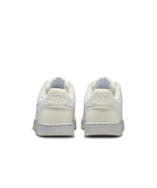 NIKE(ナイキ)の「ナイキ NIKE ナイキ コート ビジョン LO NN(スニーカー・レディース・ホワイト×ホワイト・26.0cm/23.5cm/24.5cm/25.5cm/23.0cm/24.0cm/25.0cm)」の5枚目の写真