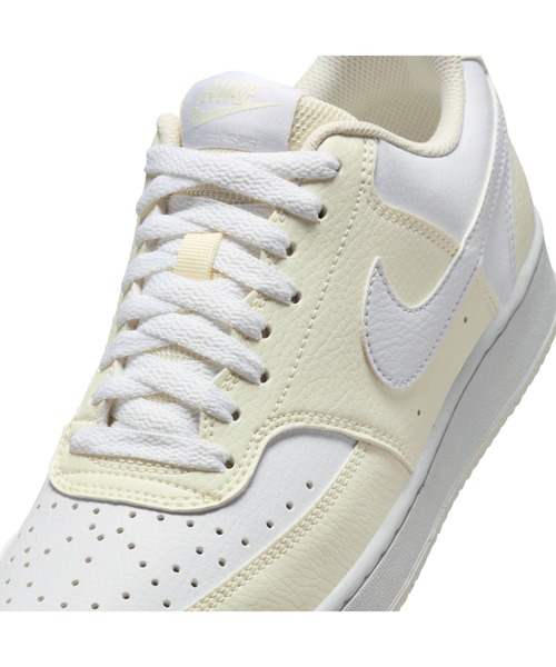 NIKE(ナイキ)の「ナイキ NIKE ナイキ コート ビジョン LO NN(スニーカー・レディース・ホワイト×ホワイト・26.0cm/23.5cm/24.5cm/25.5cm/23.0cm/24.0cm/25.0cm)」の7枚目の写真