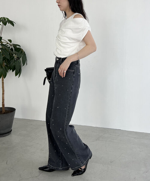 CAPRICIEUX LE'MAGE（カプリシューレマージュ）の「【新色ブラウン登場】アシメギャザーTシャツ（Tシャツ/カットソー・レディース・ホワイト/ブラック/ブラウン・FREE）」の22枚目の写真