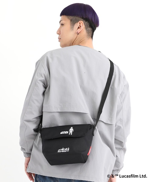 Manhattan Portage(マンハッタンポーテージ)の「NYLON MESSENGER BAG(XXS) BACK POCKET W/ DIVIDER MAGNET 2025 /STAR WARS(メッセンジャーバッグ・メンズ・ブラック・X-SMALL)」の1枚目の写真