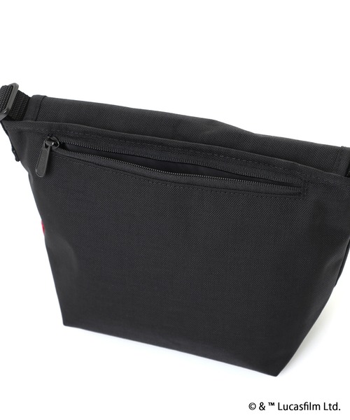 Manhattan Portage(マンハッタンポーテージ)の「NYLON MESSENGER BAG(XXS) BACK POCKET W/ DIVIDER MAGNET 2025 /STAR WARS(メッセンジャーバッグ・メンズ・ブラック・X-SMALL)」の14枚目の写真