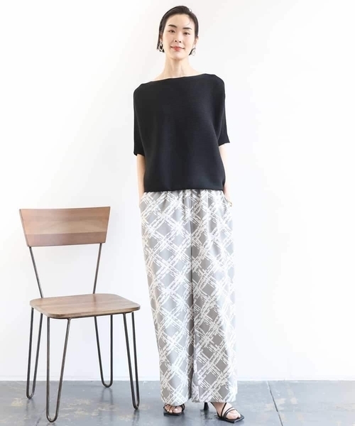 MICHEL KLEIN（ミッシェル・クラン）の「[新色追加]ホールガーメント(R)ドルマンスリーブニット(半袖）（ニット/セーター・レディース・ブラック/ホワイト/ブルー/ライラック/ライトベージュ/スカイブルー/サンドベージュ・38）」の11枚目の写真