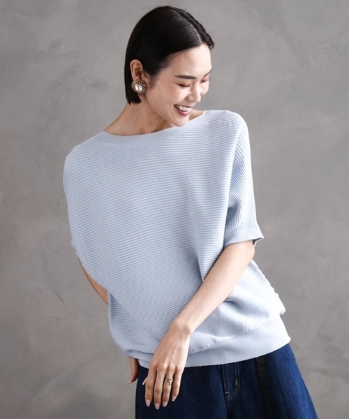 MICHEL KLEIN（ミッシェル・クラン）の「[新色追加]ホールガーメント(R)ドルマンスリーブニット(半袖）（ニット/セーター・レディース・ブラック/ホワイト/ブルー/ライラック/ライトベージュ/スカイブルー/サンドベージュ・38）」の5枚目の写真