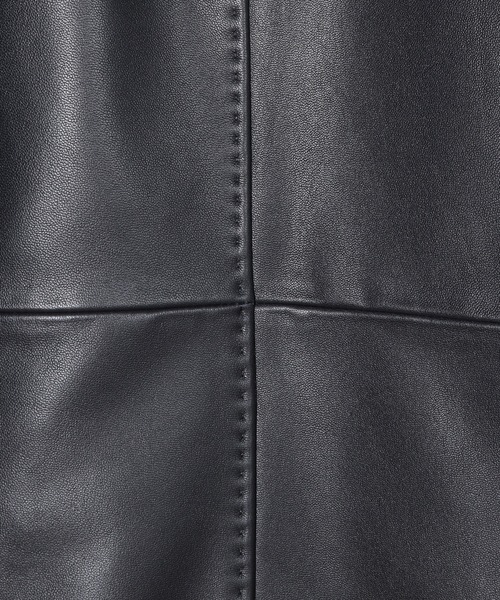 MEN'S BIGI(メンズビギ)の「スタンドカラーシングルライダース ラムレザージャケット(ライダースジャケット・メンズ・ブラウン/ネイビー/ブラック・01/02/03/04)」の16枚目の写真