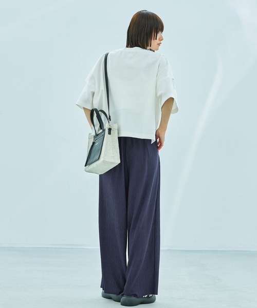 LAKOLE（ラコレ）の「【長さが選べる】カットアウトTEE / 490868（Tシャツ/カットソー・レディース・ブラック/ブラウン/オフホワイト/レッド・MEDIUM/LARGE）」の8枚目の写真