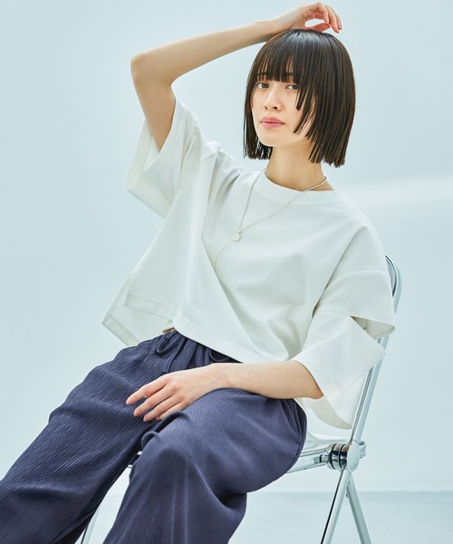 LAKOLE（ラコレ）の「【長さが選べる】カットアウトTEE / 490868（Tシャツ/カットソー・レディース・ブラック/ブラウン/オフホワイト/レッド・MEDIUM/LARGE）」の9枚目の写真