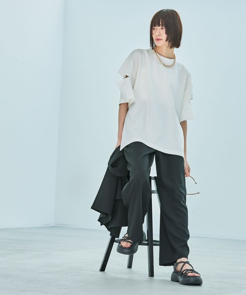 LAKOLE（ラコレ）の「【長さが選べる】カットアウトTEE / 490868（Tシャツ/カットソー・レディース・ブラック/ブラウン/オフホワイト/レッド・MEDIUM/LARGE）」の14枚目の写真