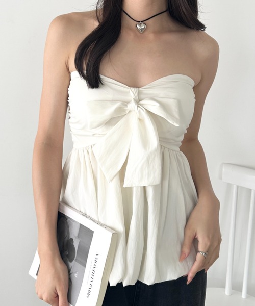 wears(ウェアーズ)の「パット入りバッグギャザーチューブトップ(チューブトップ・レディース・ブラック/アイボリー/ホワイト/ピンク・FREE)」の13枚目の写真