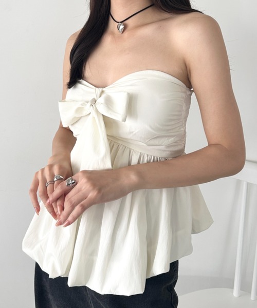 wears(ウェアーズ)の「パット入りバッグギャザーチューブトップ(チューブトップ・レディース・ブラック/アイボリー/ホワイト/ピンク・FREE)」の17枚目の写真