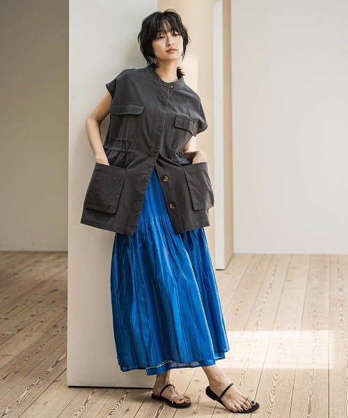 MAYSON GREY(メイソングレイ)の「コットンリネンワークジレ≪手洗い可能≫(ベスト・レディース・チャコールグレー/ホワイト系その他/ベージュ・M)」の13枚目の写真