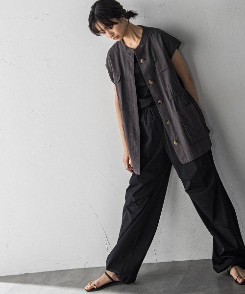 MAYSON GREY(メイソングレイ)の「コットンリネンワークジレ≪手洗い可能≫(ベスト・レディース・チャコールグレー/ホワイト系その他/ベージュ・M)」の11枚目の写真