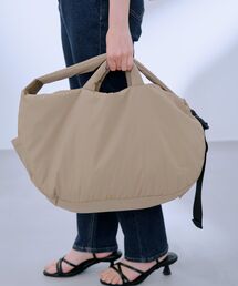 COHINA（コヒナ）の「パデッドキャリーオンショルダーバッグ 【低身長・小柄女性】（ショルダーバッグ）」