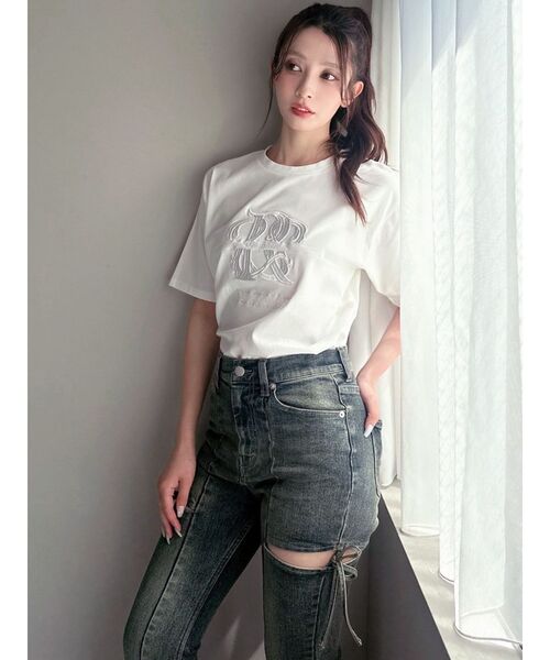 RESEXXY（リゼクシー）の「エンブロイダリーロゴTシャツ（Tシャツ/カットソー・レディース・ブラック/チャコールグレー/ホワイト/ピンク・FREE）」の11枚目の写真