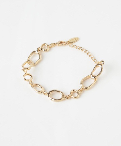SMELLY(スメリー)の「ニュアンスオーバルチェーンブレスレット(ブレスレット・レディース・ゴールド・-)」の6枚目の写真