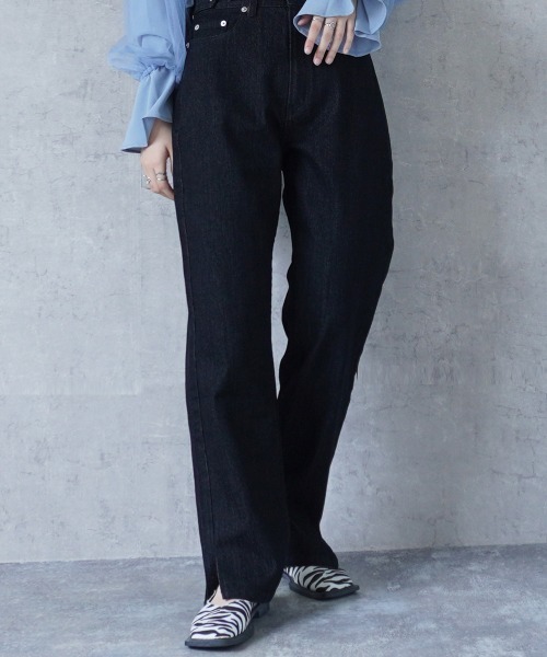 SELECT LEVERY(セレクトリベリー)の「サイドスリットリサイクルデニムストレートパンツ(デニムパンツ・レディース・ブラック/ブルー/ネイビー/ライトブルー・SMALL/MEDIUM/LARGE/X-LARGE)」の2枚目の写真