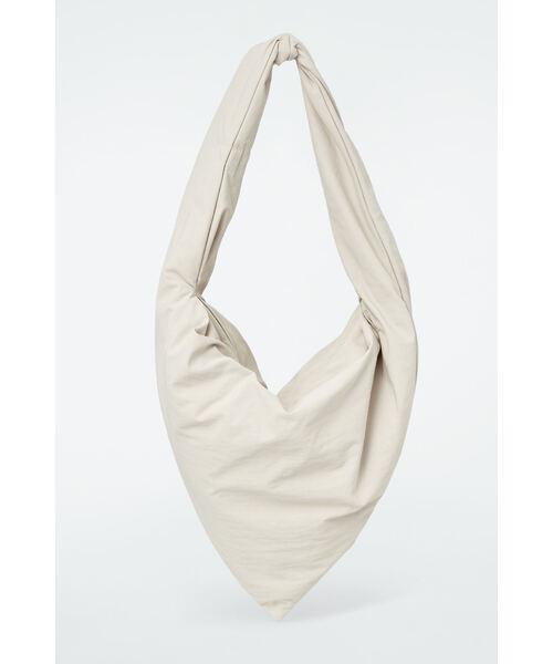cos kiteバッグ KITE OVERSIZED SHOULDER BAG - NYLON - BLACK | COS